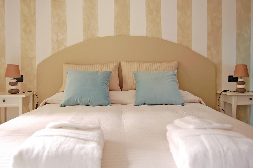B&B Iulia Augusta Албенга Стая снимка