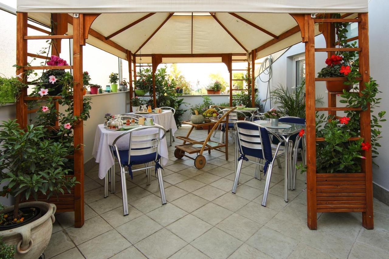B&B Iulia Augusta Албенга Екстериор снимка
